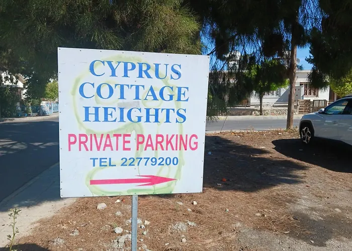 Aparthotel Heights 3*