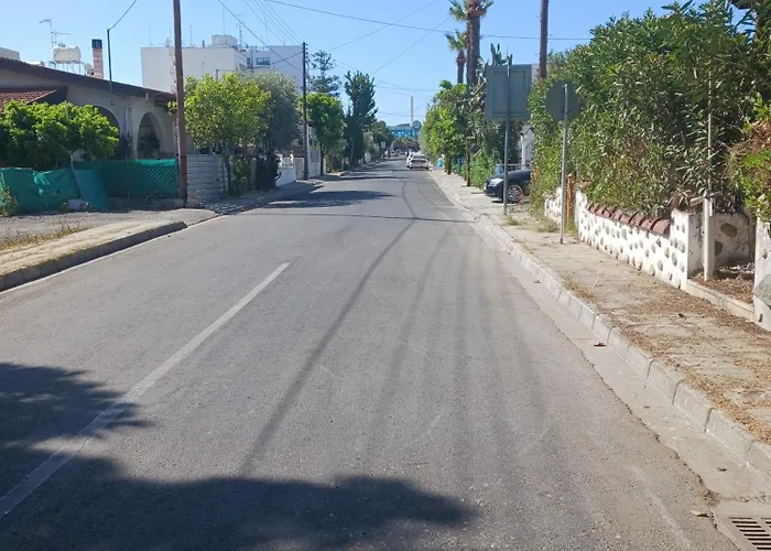 Heights アパートホテル